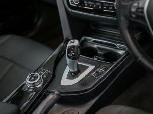 BMW 3 Series 318i - Image 15