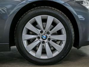 BMW 3 Series 318i - Image 17