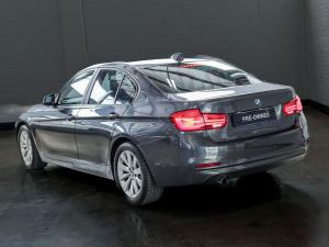 BMW 3 Series 318i - Image 7