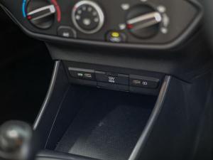 Hyundai i20 1.2 Motion - Image 15