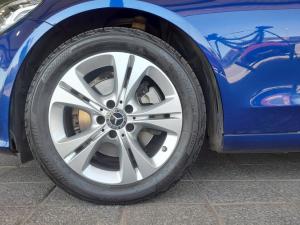 Mercedes-Benz C-Class C220d - Image 3