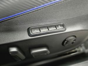 Volkswagen Golf R - Image 10