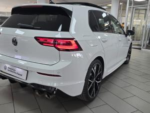 Volkswagen Golf R - Image 21