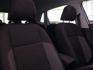Volkswagen Polo hatch 1.0TSI Life auto - Image 19
