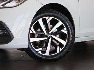 Volkswagen Polo hatch 1.0TSI Life auto - Image 3