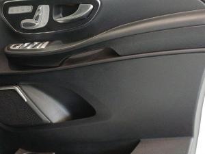 Mercedes-Benz V-Class V300d Exclusive - Image 18