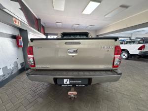 Toyota Hilux 3.0D-4D double cab 4x4 Raider Dakar edition auto - Image 5