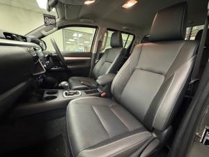Toyota Hilux 2.8GD-6 48V double cab Raider - Image 7