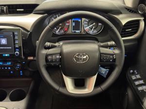 Toyota Hilux 2.8GD-6 48V double cab Raider - Image 8