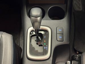 Toyota Hilux 2.8GD-6 48V double cab Raider - Image 11