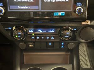 Toyota Hilux 2.8GD-6 48V double cab Raider - Image 14