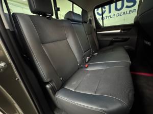 Toyota Hilux 2.8GD-6 48V double cab Raider - Image 15