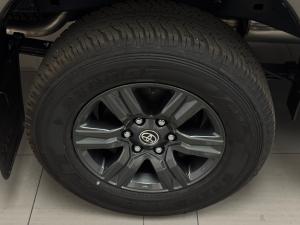 Toyota Hilux 2.8GD-6 48V double cab Raider - Image 17