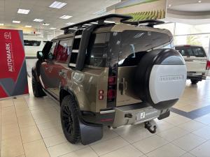 Land Rover Defender 110 D240 X-Dynamic SE - Image 10