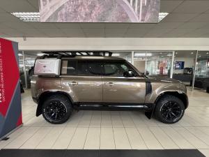 Land Rover Defender 110 D240 X-Dynamic SE - Image 3