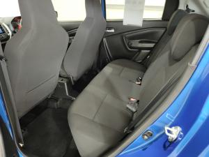 Toyota Vitz 1.0 XR manual - Image 15