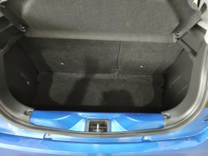 Toyota Vitz 1.0 XR manual - Image 16