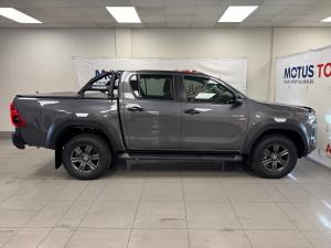Toyota Hilux 2.8GD-6 48V double cab Raider - Image 3