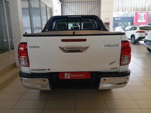 Toyota Hilux 2.4GD-6 double cab 4x4 Raider X manual - Image 5