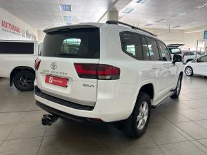 Toyota Land Cruiser 300 3.3D GX-R - Image 2