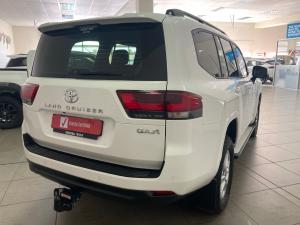 Toyota Land Cruiser 300 3.3D GX-R - Image 2