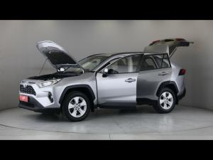 Toyota RAV4 2.0 GX auto - Image 13