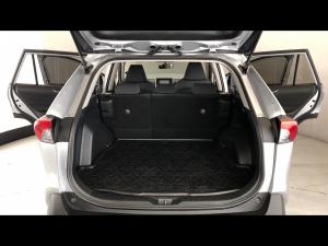 Toyota RAV4 2.0 GX auto - Image 25