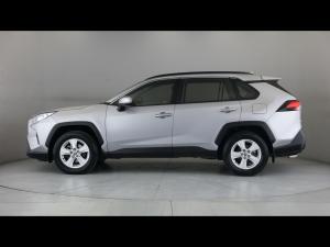 Toyota RAV4 2.0 GX auto - Image 27