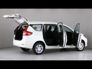 Toyota Rumion 1.5 SX manual - Image 31