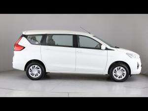 Toyota Rumion 1.5 SX manual - Image 3