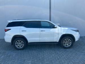 Toyota Fortuner 2.8GD-6 4x4 VX - Image 3
