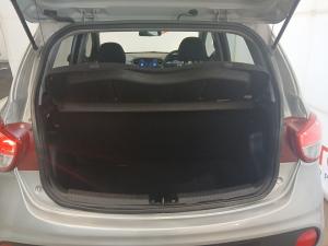 Hyundai Grand i10 1.0 Motion auto - Image 17