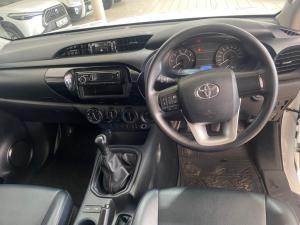 Toyota Hilux 2.4 GD-6 SR 4X4S/C - Image 6