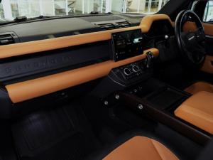 Land Rover Defender 110 D300 X - Image 17
