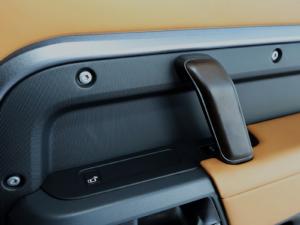 Land Rover Defender 110 D300 X - Image 20