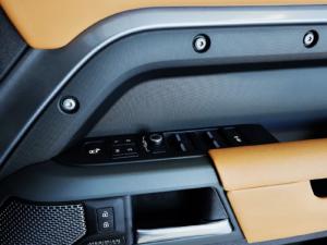Land Rover Defender 110 D300 X - Image 26