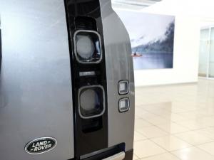 Land Rover Defender 110 D300 X - Image 27