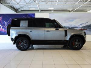 Land Rover Defender 110 D300 X - Image 7