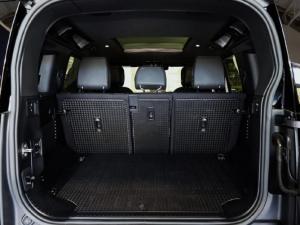 Land Rover Defender 110 D300 X - Image 8