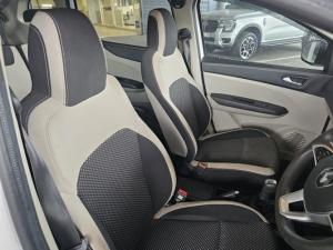 Renault Triber 1.0 Intens auto - Image 10
