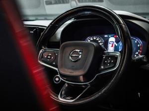 Volvo XC40 T3 R-Design - Image 12