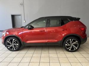 Volvo XC40 T3 R-Design - Image 2