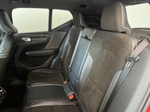 Volvo XC40 T3 R-Design - Image 5