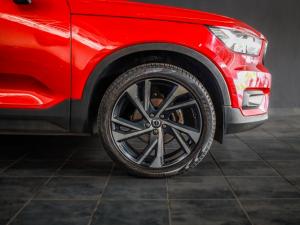 Volvo XC40 T3 R-Design - Image 5
