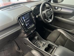 Volvo XC40 T3 R-Design - Image 6