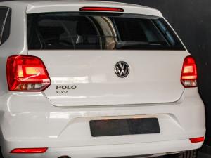 Volkswagen Polo Vivo hatch 1.6 Highline - Image 11