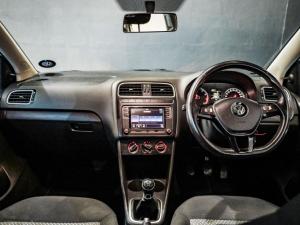 Volkswagen Polo Vivo hatch 1.6 Highline - Image 14