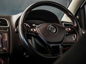 Volkswagen Polo Vivo hatch 1.6 Highline - Image 18