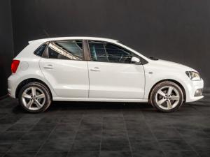 Volkswagen Polo Vivo hatch 1.6 Highline - Image 4