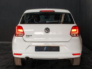 Volkswagen Polo Vivo hatch 1.6 Highline - Image 7